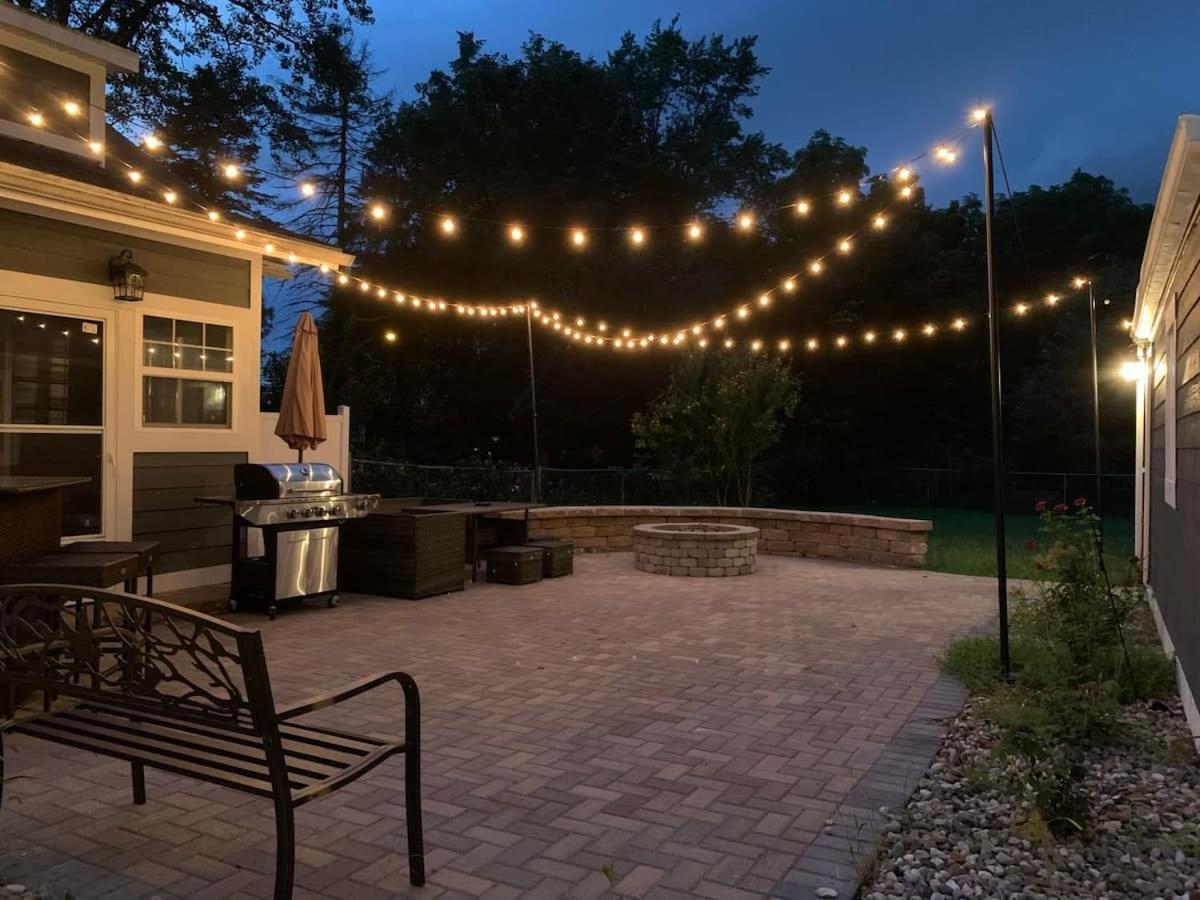 The Lucky Charm Home Of The Fighting Irish! Bbq Outdoor Games Coffee South Bend Exterior foto